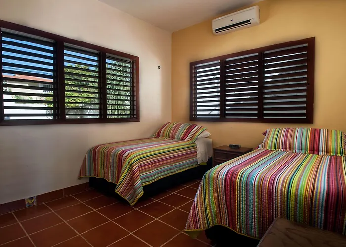 Casa Anita - Relaxing Steps From The Puerto Morelos