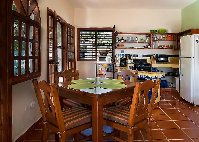 Casa Anita - Relaxing Steps From The * Puerto Morelos