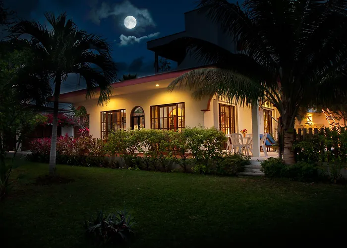 Casa Anita - Relaxing Steps From The *