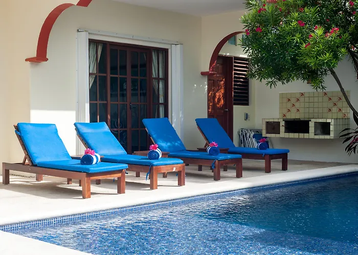 Casa Anita - Relaxing Steps From The * Puerto Morelos