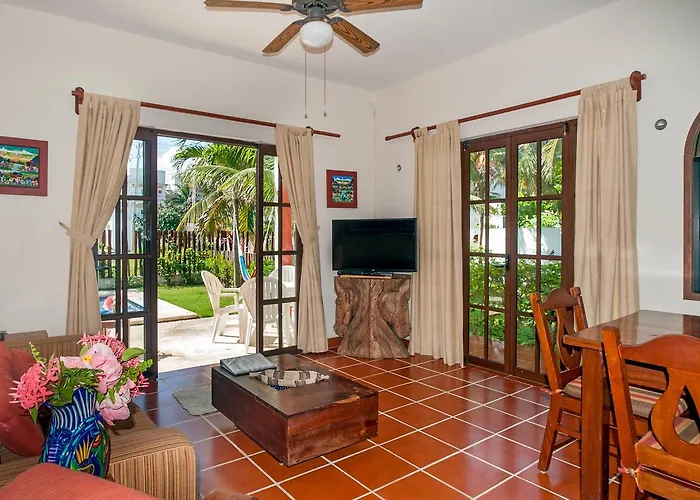 Casa Anita - Relaxing Steps From The